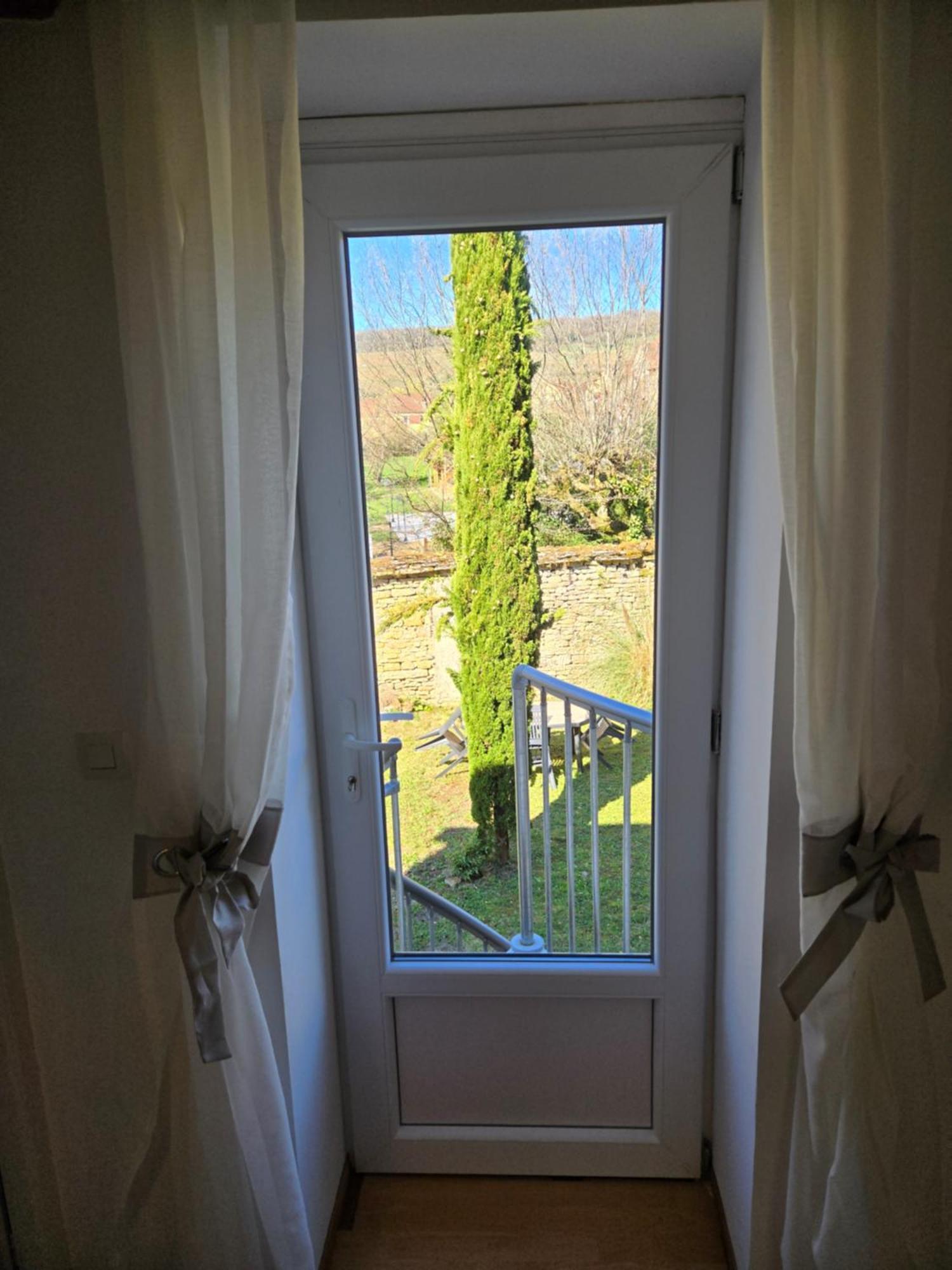 La Buxynoise Villa Bagian luar foto